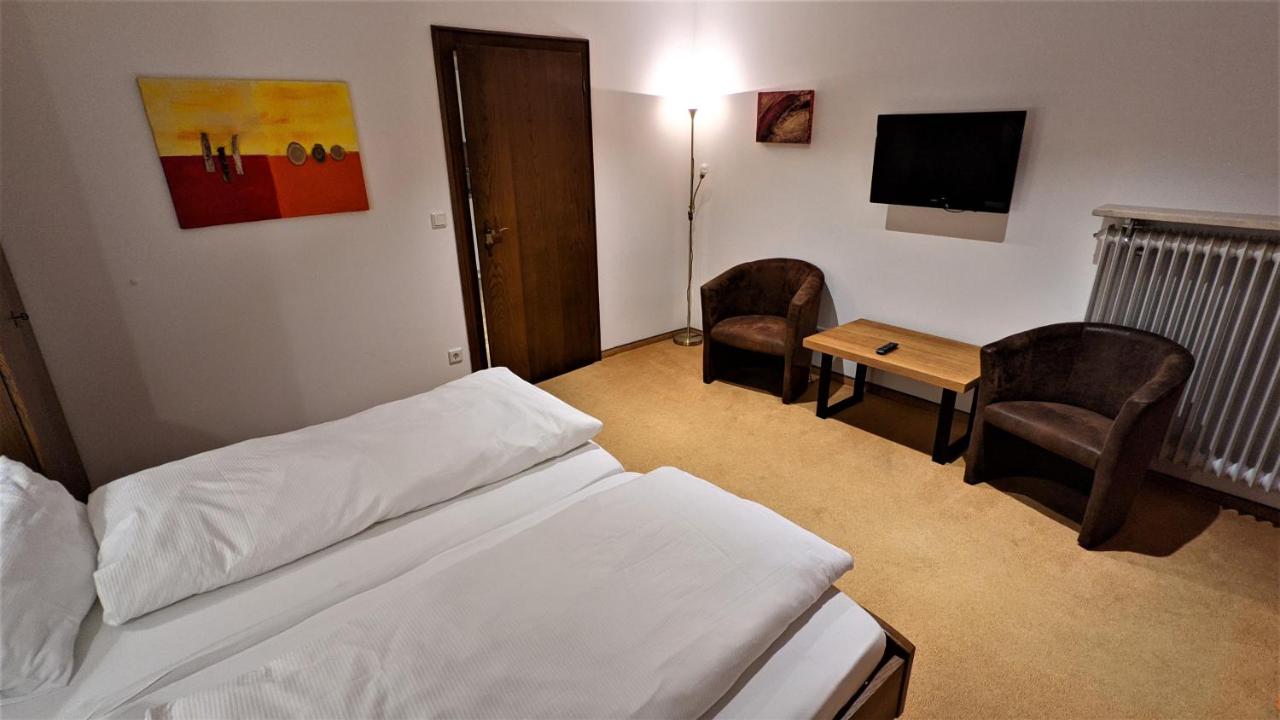 Two-Bedroom Apartment "Alpspitze"
