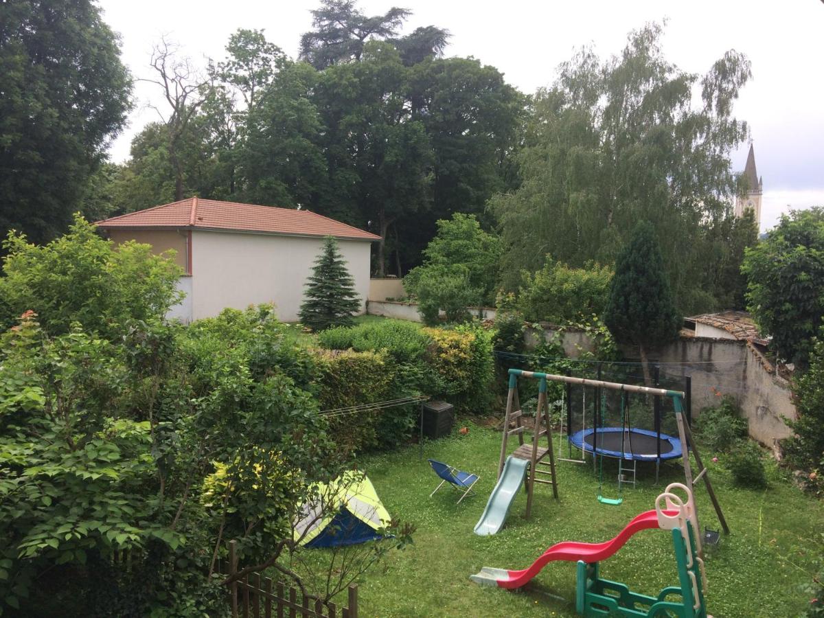 Chambre spacieuse au calme proche de Lyon - B&B