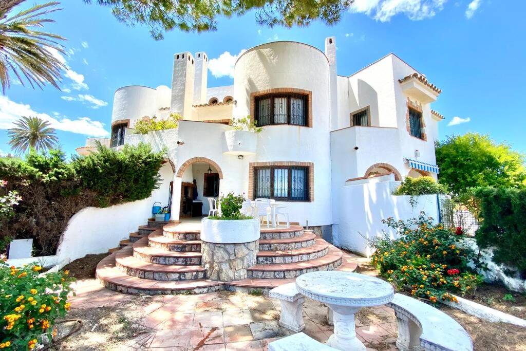 Casa de Mont-roig delante de la playa - Chambres d’hôtes