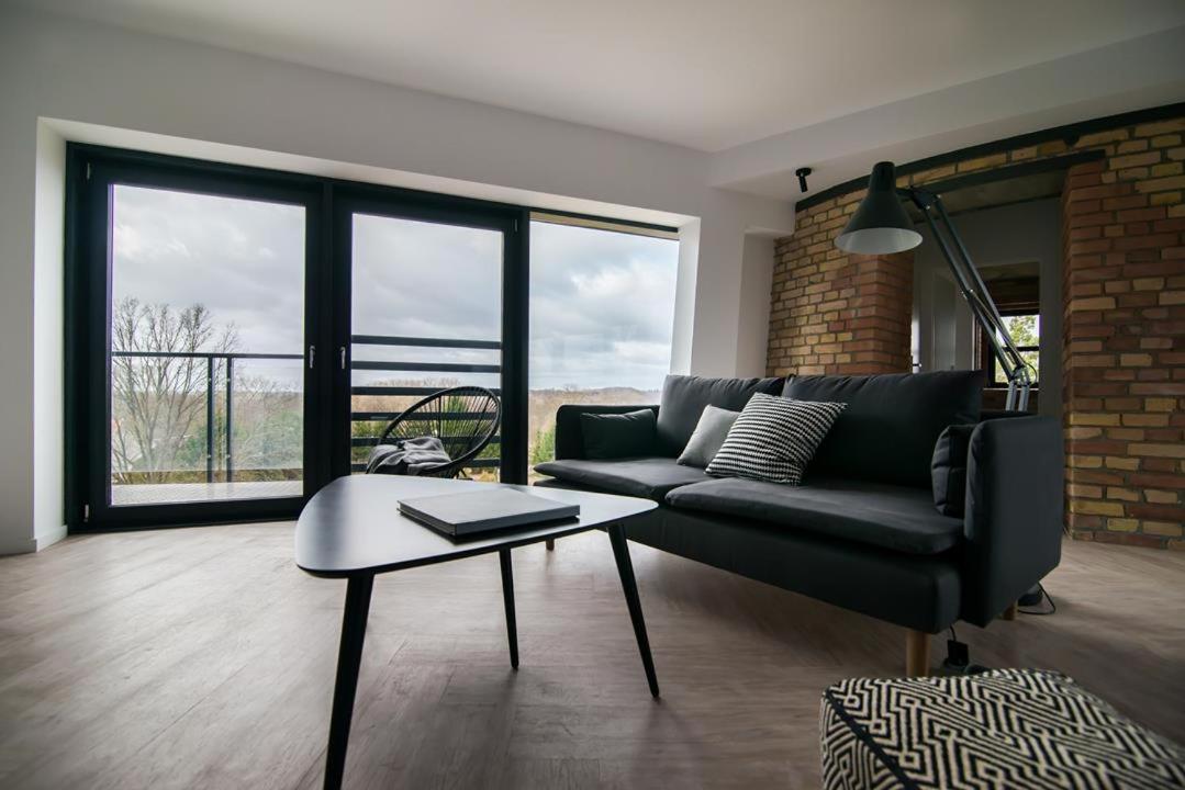 Apartment with Lake View