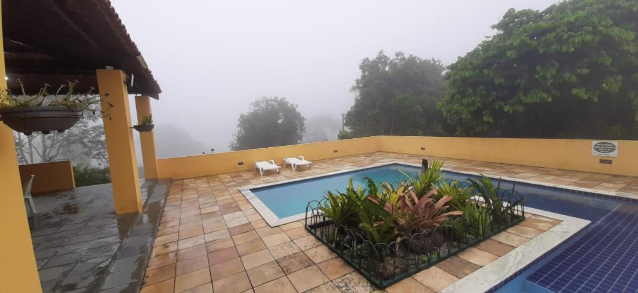Flat condomínio paraíso serra negra - B&B