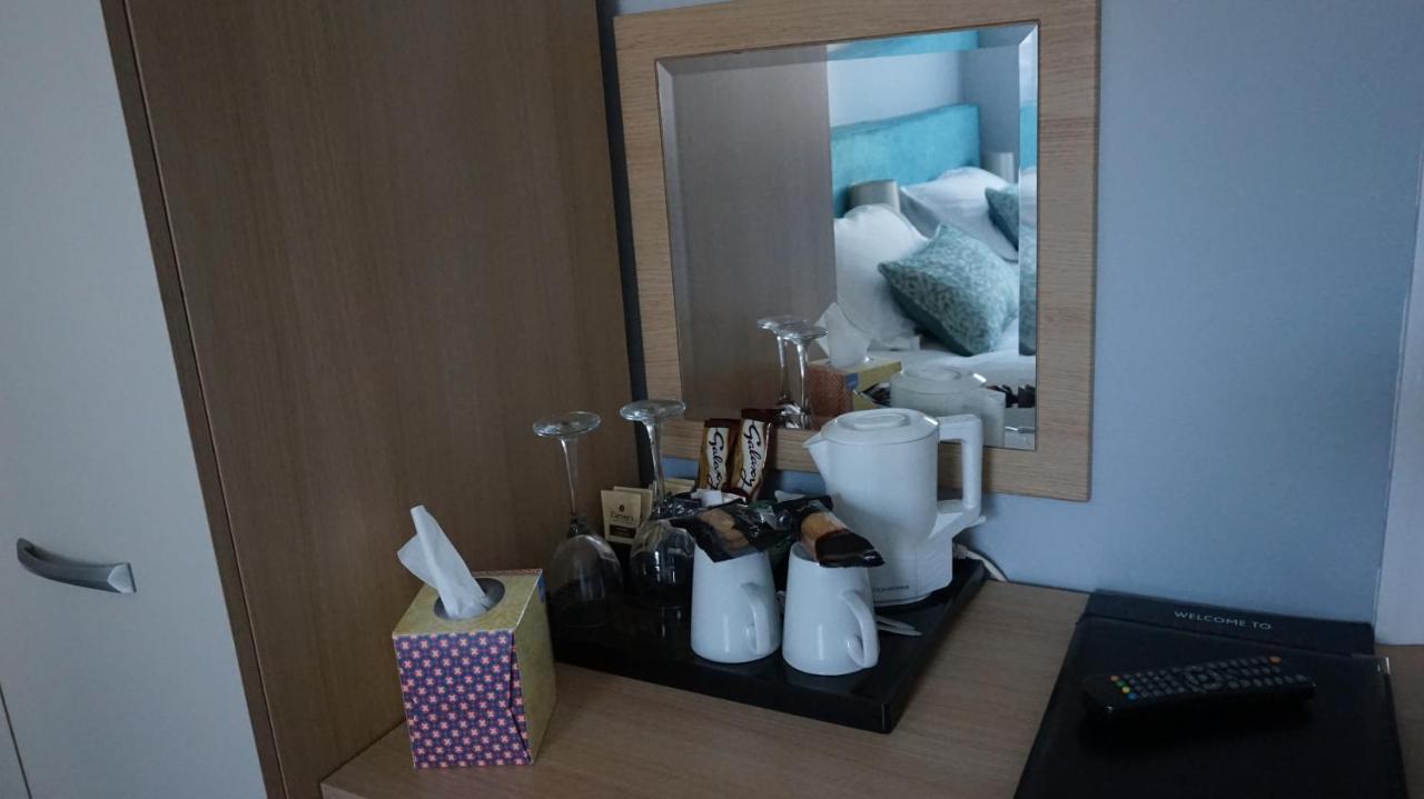 Super King or Twin Room with Bath