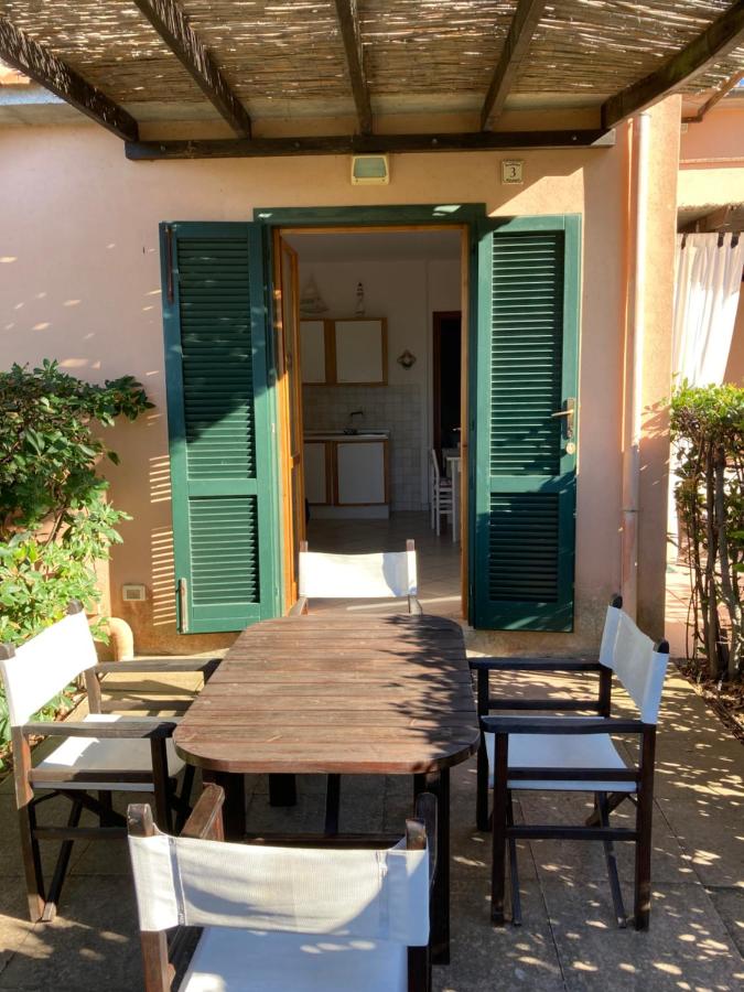 B&B Nisporto - Marta's Holidays Home - Bed and Breakfast Nisporto