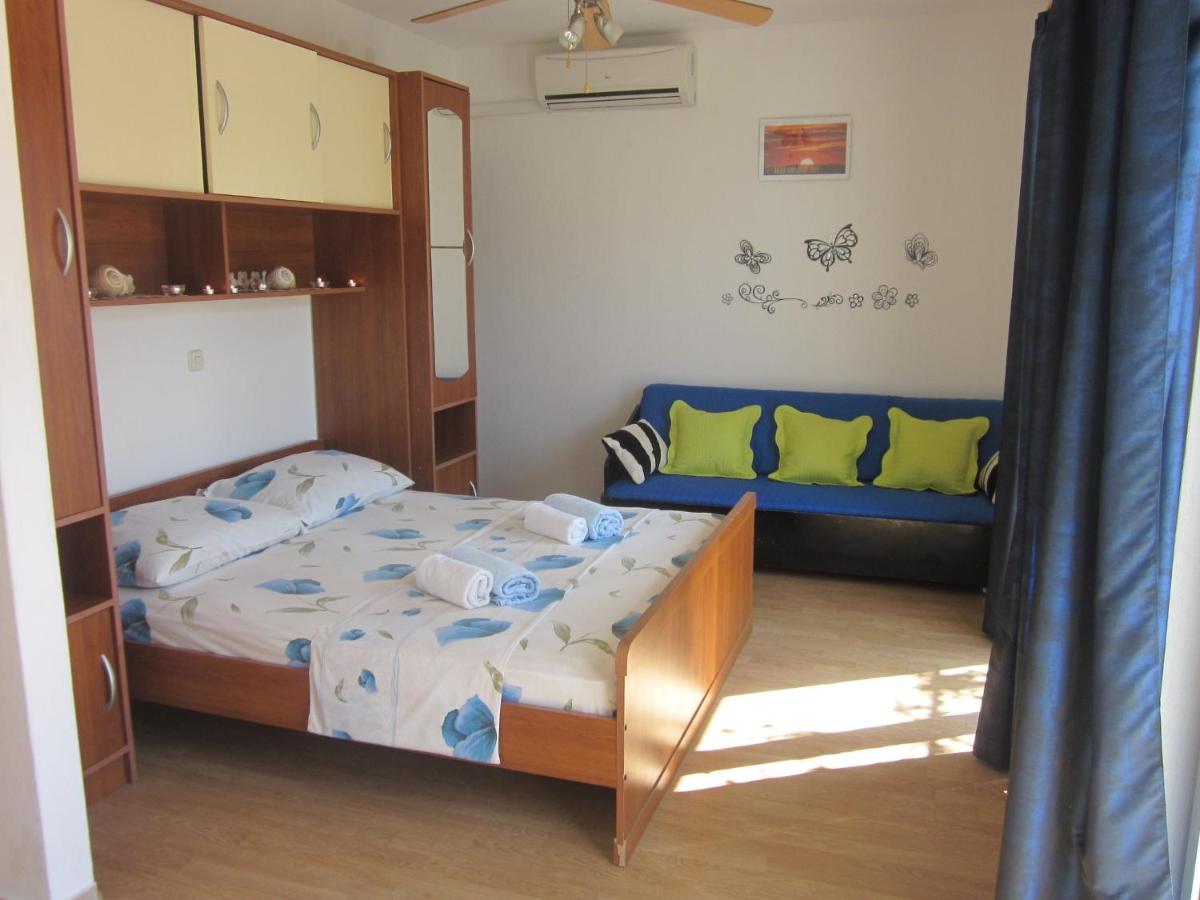 Studio with Balcony with Sea View (2 Adults)