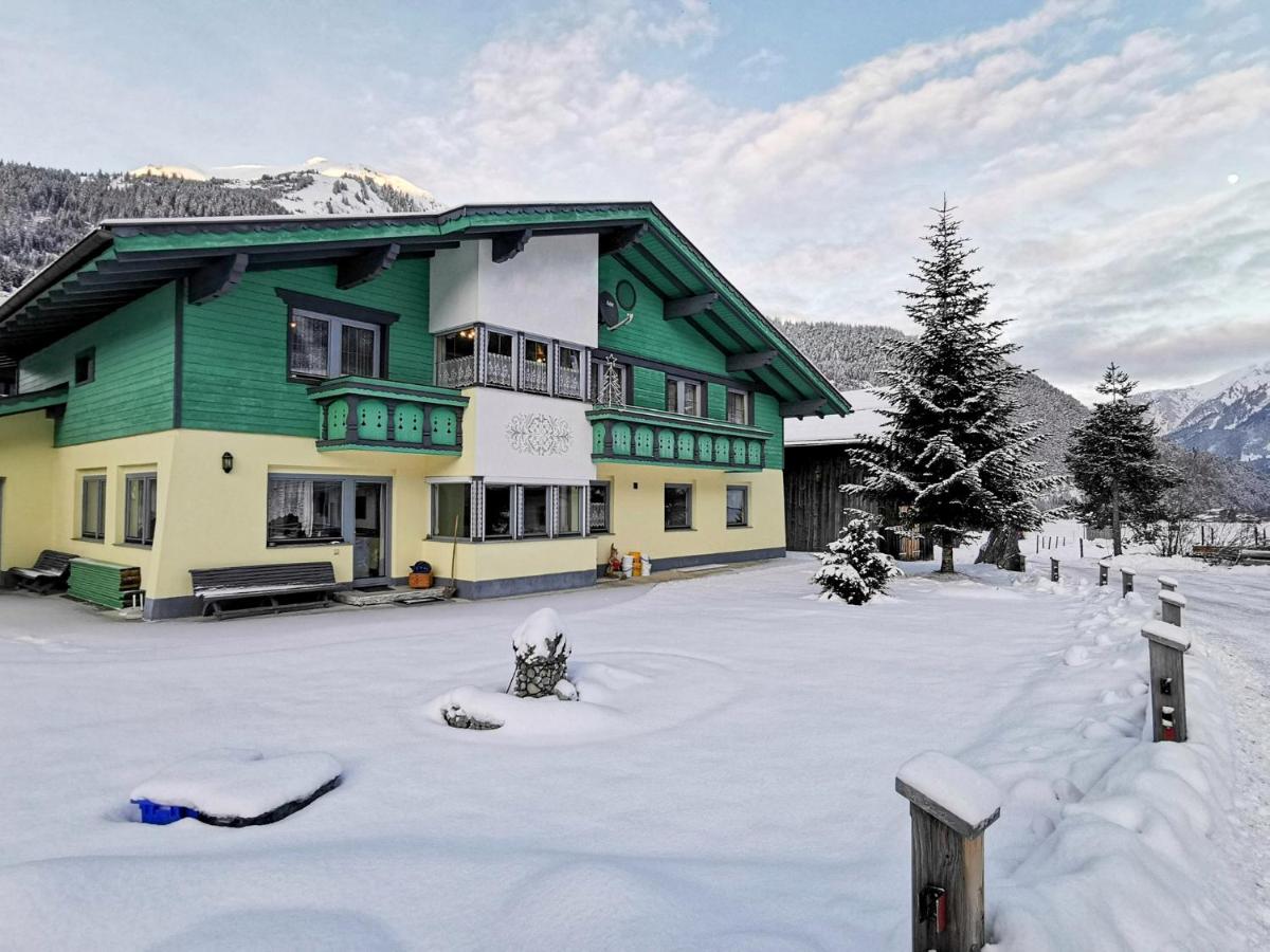 B&B Holzgau - Appartment Sonnenkogel - Bed and Breakfast Holzgau