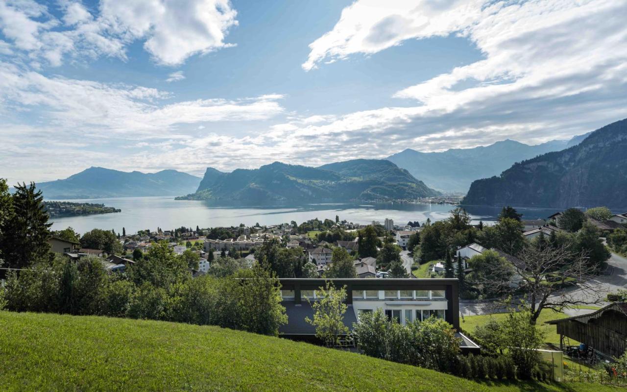 B&B Lucerne - Villa Ysara, 7 Bedroom Pool Villa with lake Lucerne View - Bed and Breakfast Lucerne