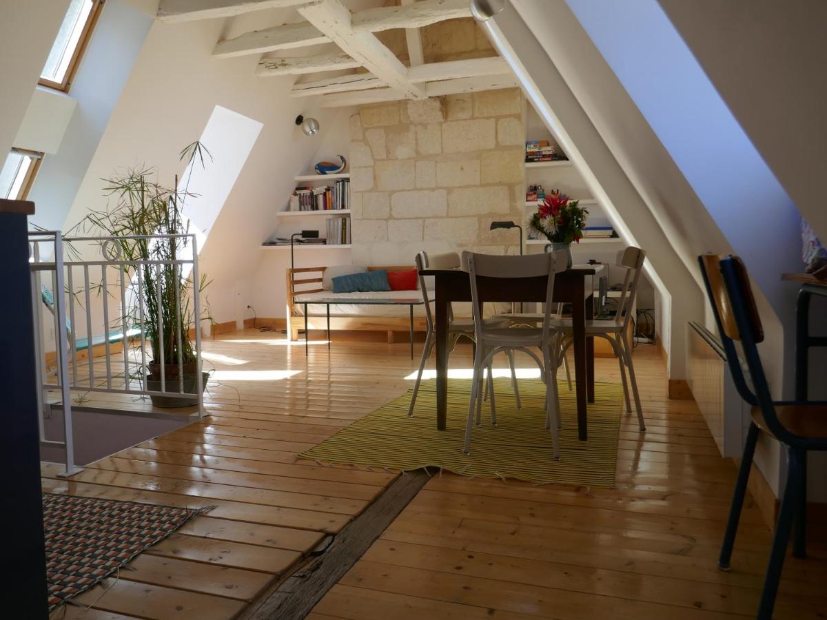 B&B Tours - L Escalier ROUGE - Bed and Breakfast Tours
