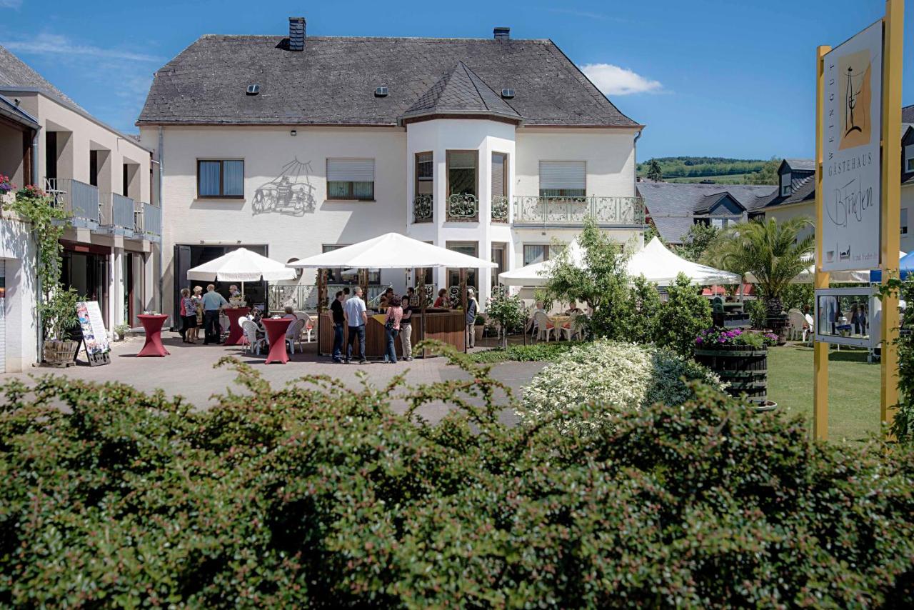 B&B Nittel - Gästehaus und Weingut Bernd Frieden - Bed and Breakfast Nittel