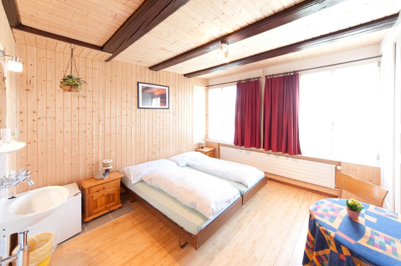Twin Room with Shared Bathroom