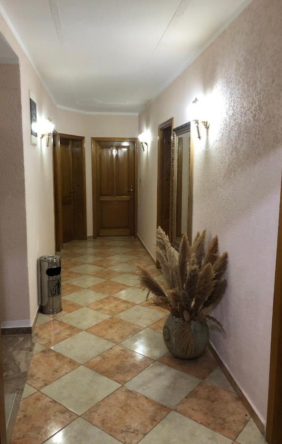 "HOLIDAY" apartments & rooms - B&B