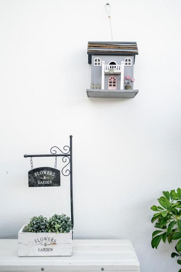 Cosy by the pool - Ferienwohnung