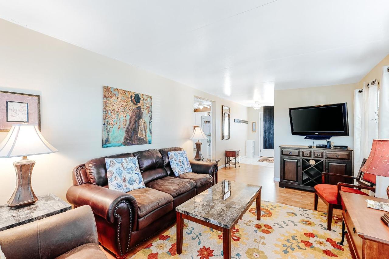 Long Island Village Unit 638 Sand Dollar Drive - B&B Port Isabel