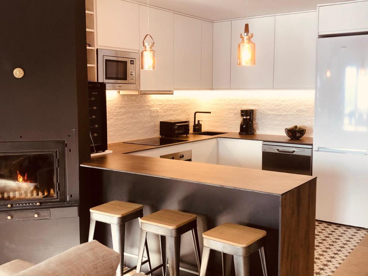 Beautifully Renovated 4 Bedroom Apt + Kid's Room - Chambres d’hôtes Sierra Nevada