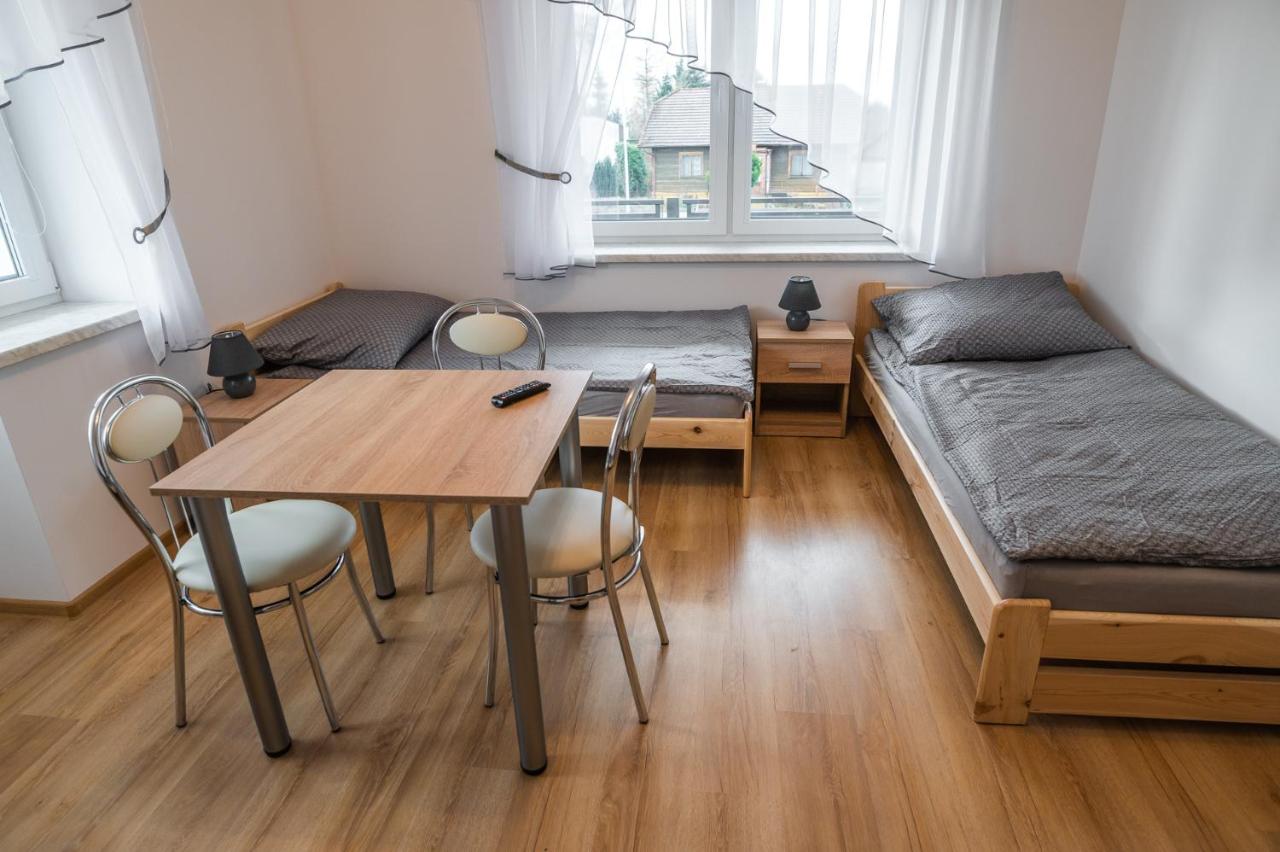 Chambre Triple avec Salle de Bains Commune