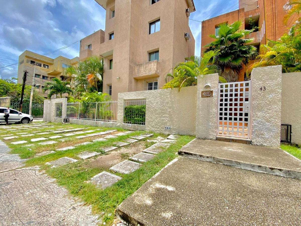 Apartamento amplio en zona ideal a 5min de WALLMART - Chambres d’hôtes