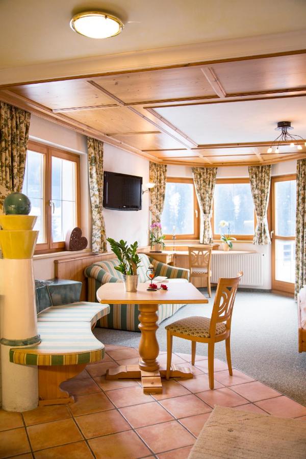 Fliana Arlberg Studios - Apartments - Ferienwohnung St. Anton am Arlberg