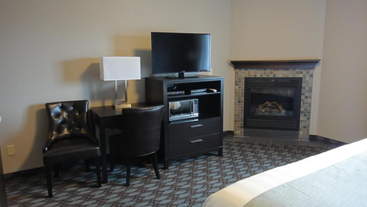 Deluxe King Room with View