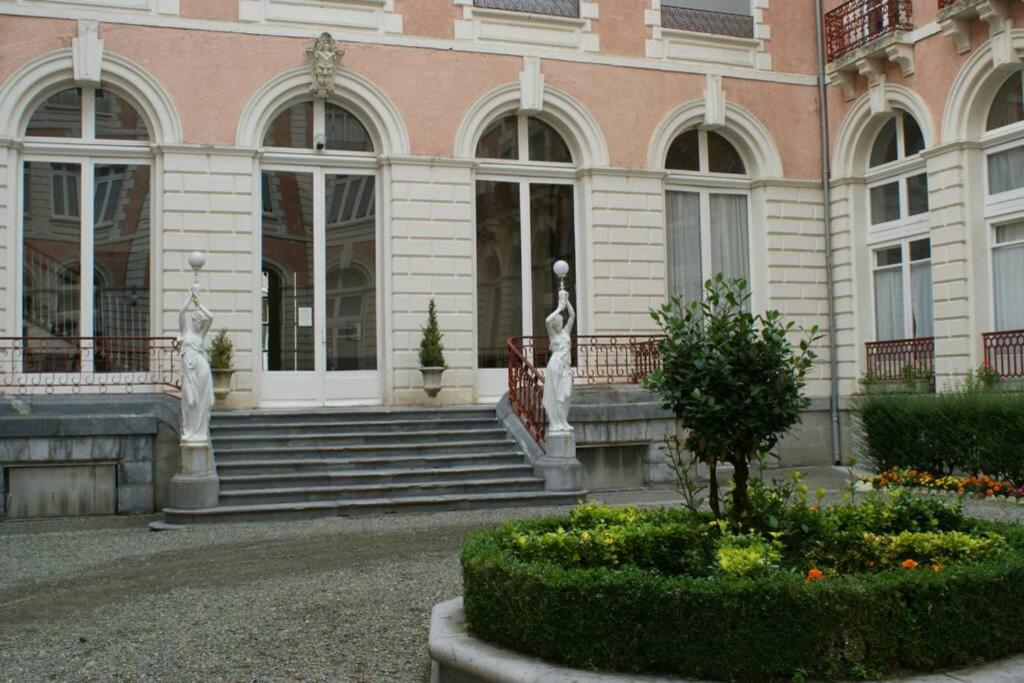 Appartement 110m2, lits faits linge fourni, plein centre, WIFI - Chambres d’hôtes