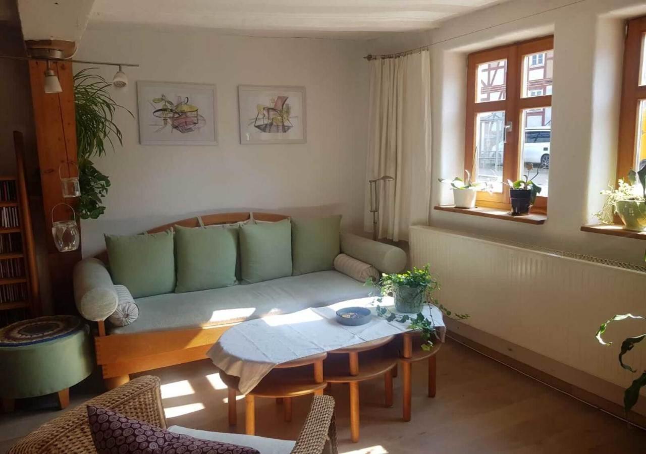 B&B Hessisch Lichtenau - Ältestes Haus in Quentel - Ferienwohnung 1 mit kleinem Garten - Bed and Breakfast Hessisch Lichtenau
