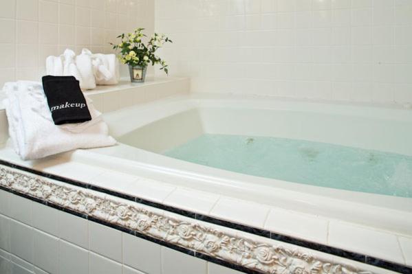 Chambre Double avec Baignoire Spa