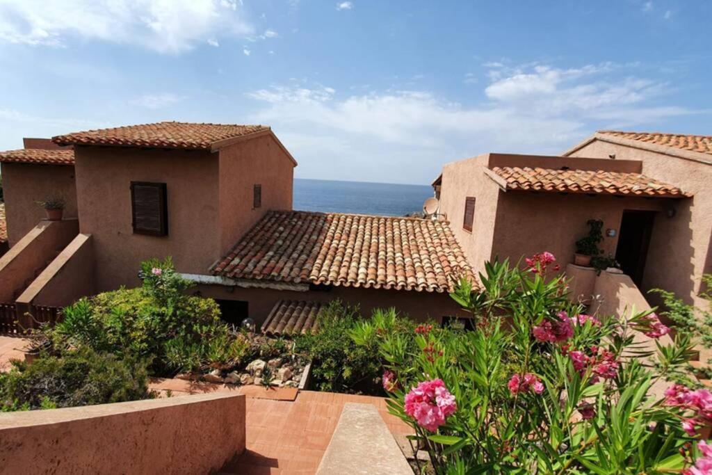 2-bedroomed modern apartment with seaview - B&B