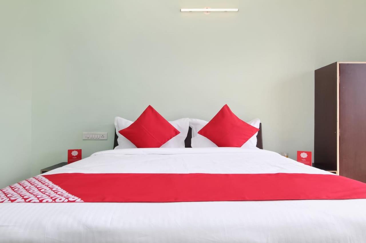 B&B Lonavla - Hotel Nandanvan by Royal Stay - Bed and Breakfast Lonavla