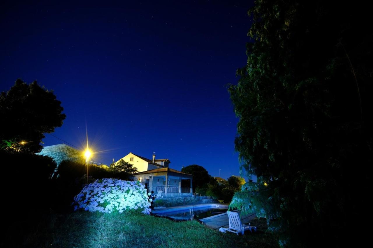 Beautiful 8 Bed Cottage in Celorico with Pool - B&B