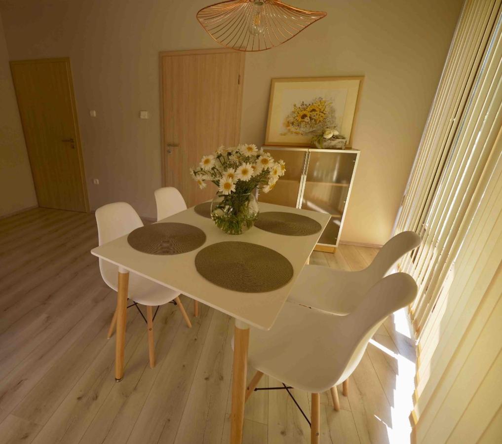 Appartamento con 2 Camere da Letto