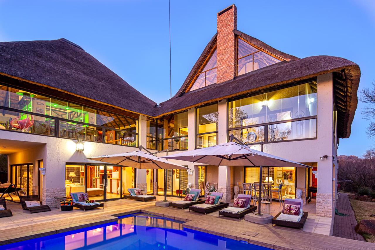 B&B Sasolburg - Vaal River YOLO Spaces - Vaal River Bush Lodge - Bed and Breakfast Sasolburg