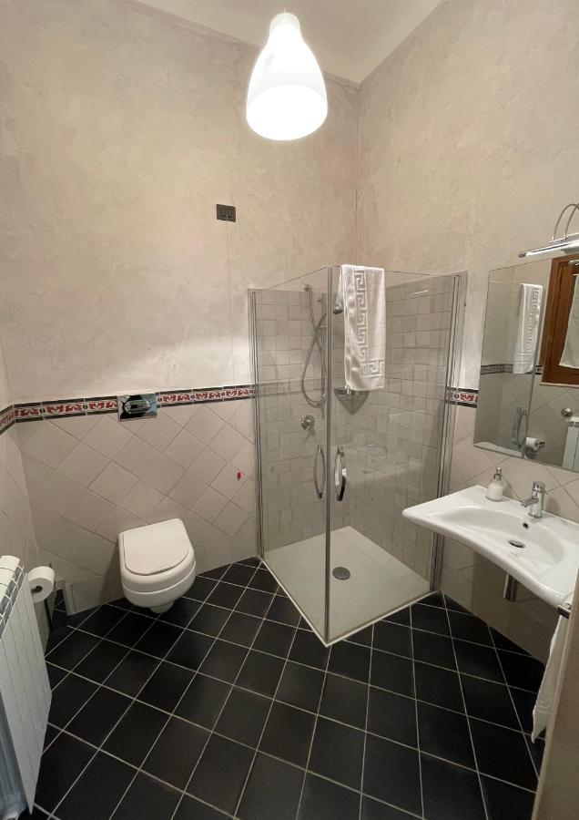Double or Twin Room with Private Bathroom