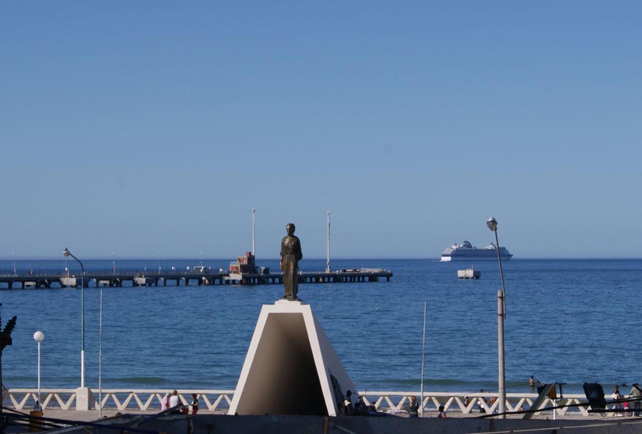 Los Balcones Madryn - B&B