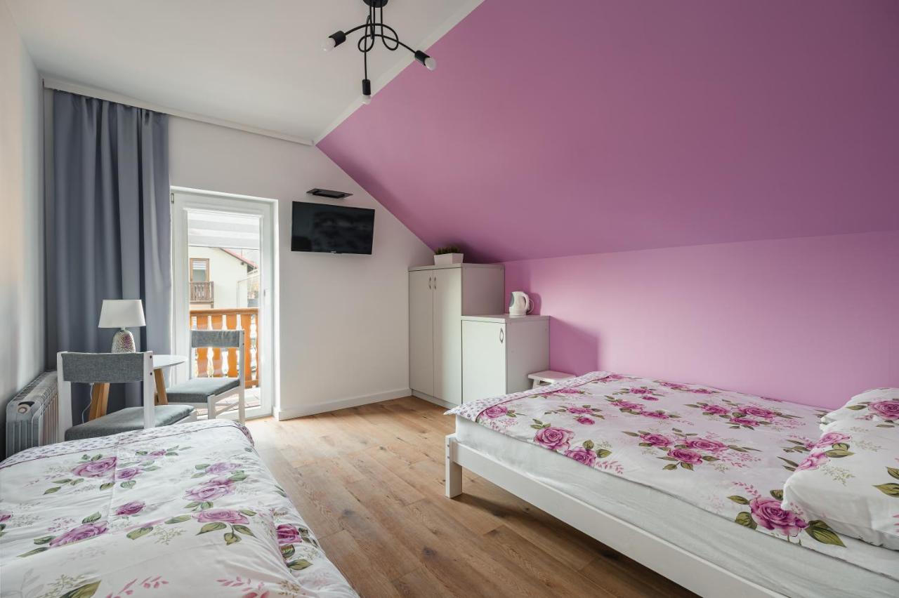 Driepersoonskamer met Uitzicht op de Bergen