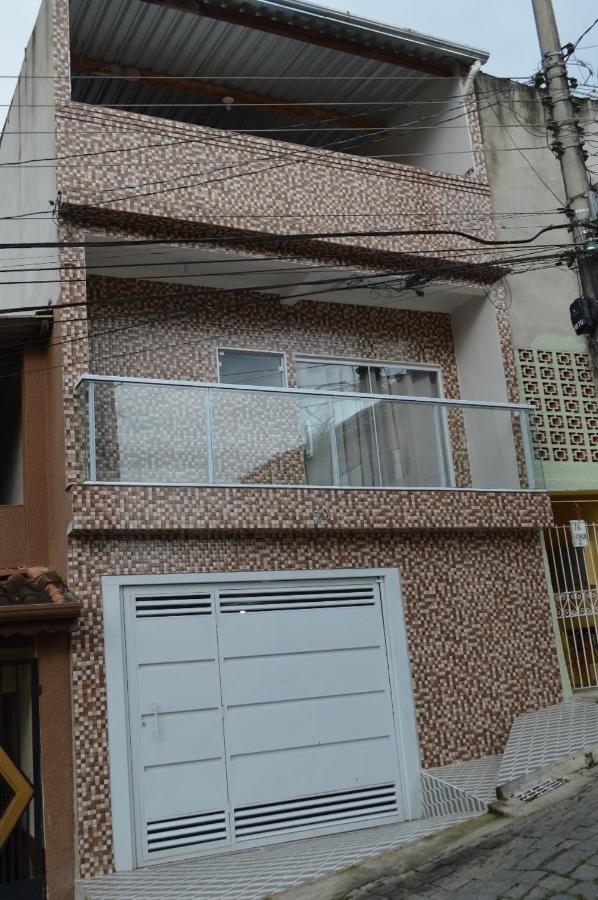 Casa família Aparecida wi fi 3 garagens à 5 min da Basílica - Chambres d'hôtes Aparecida