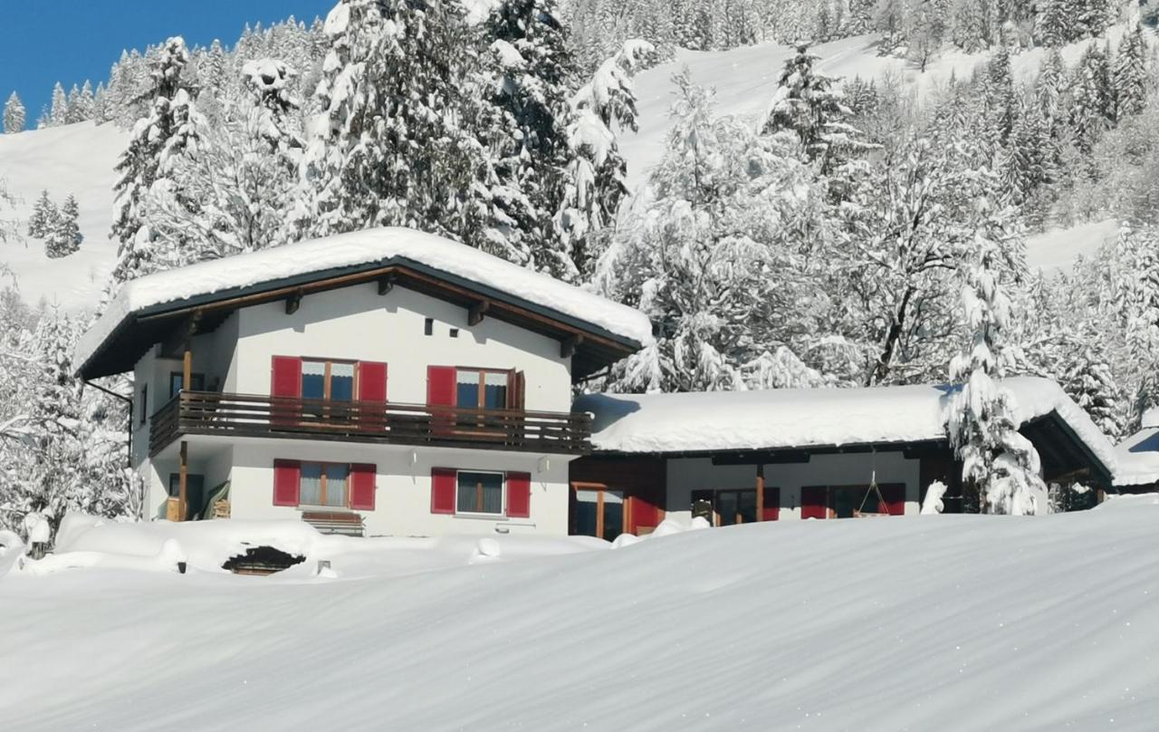 Haus Kipfen - Bed and Breakfast Sibratsgfäll