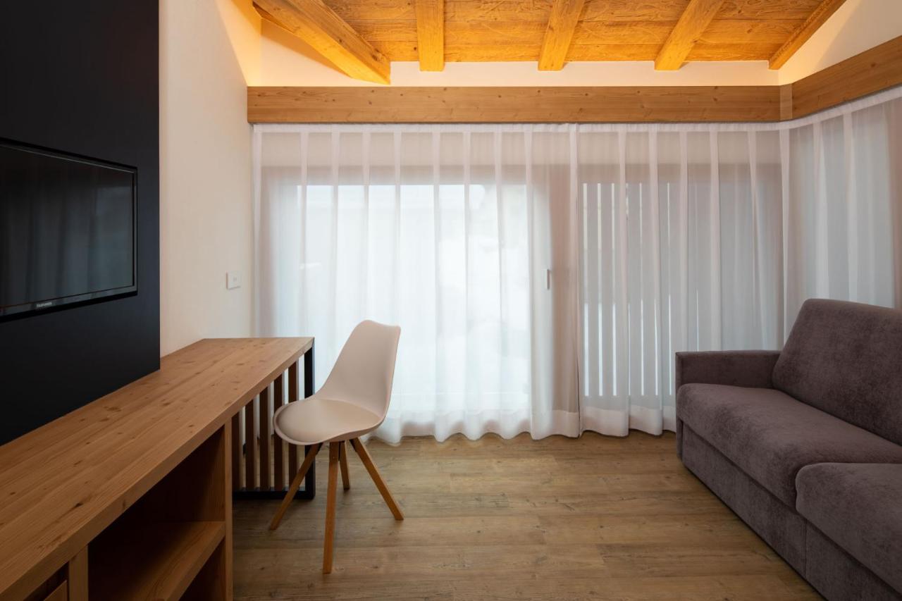 Deluxe Double or Twin Room with Balcony