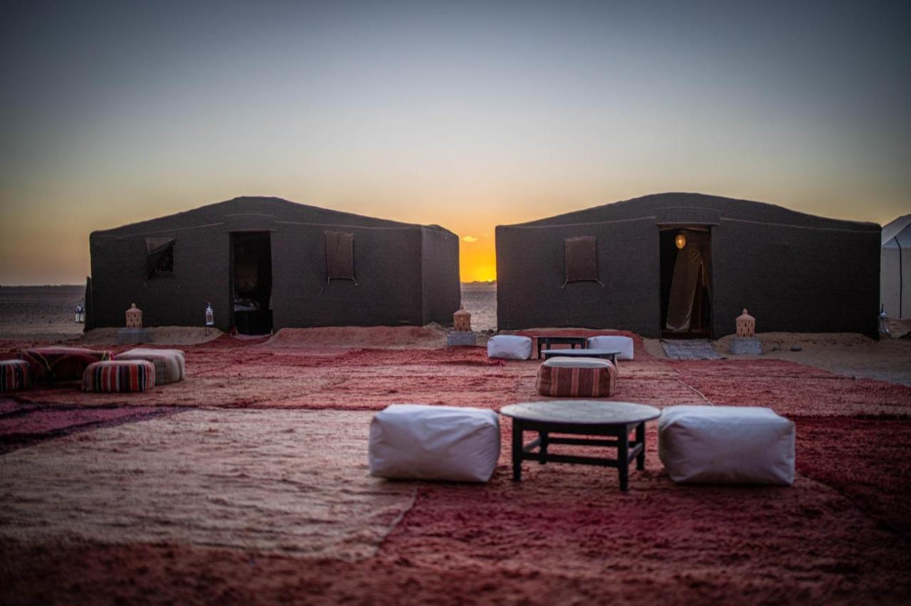 Luxury Sahara Desert Camp - Chez Naji - Bed and Breakfast Mhamid