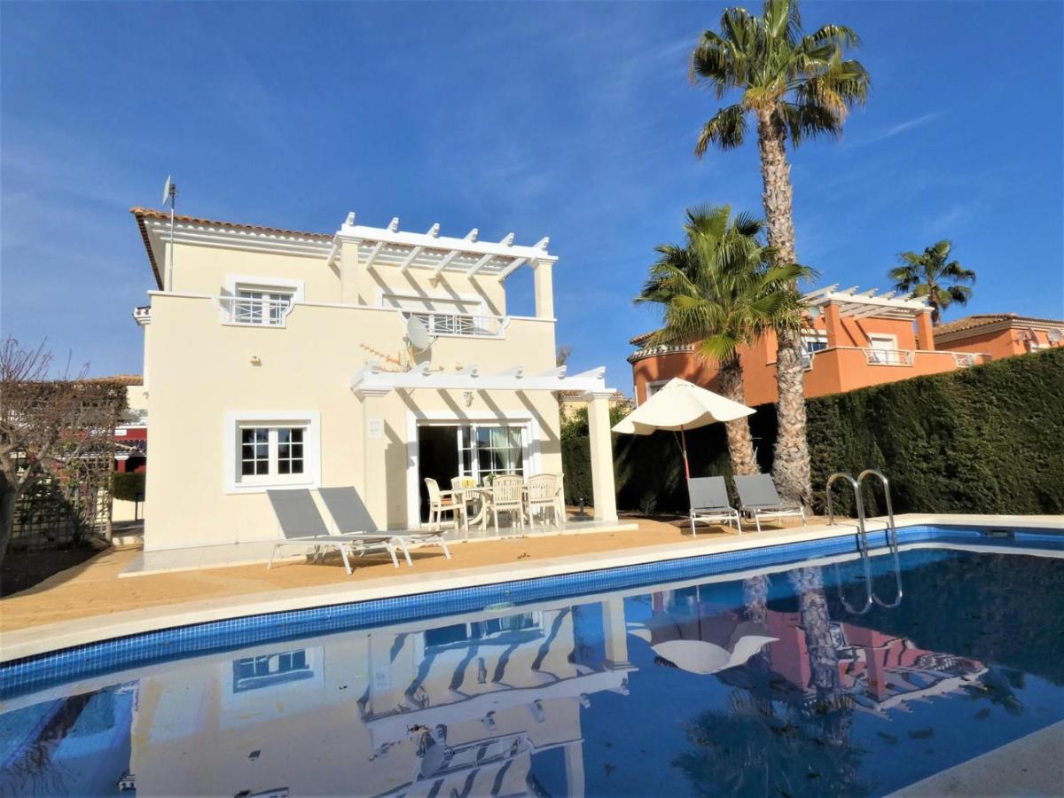 Villa de Murcia - Relaxing Villa with Private Pool - Bed and Breakfast