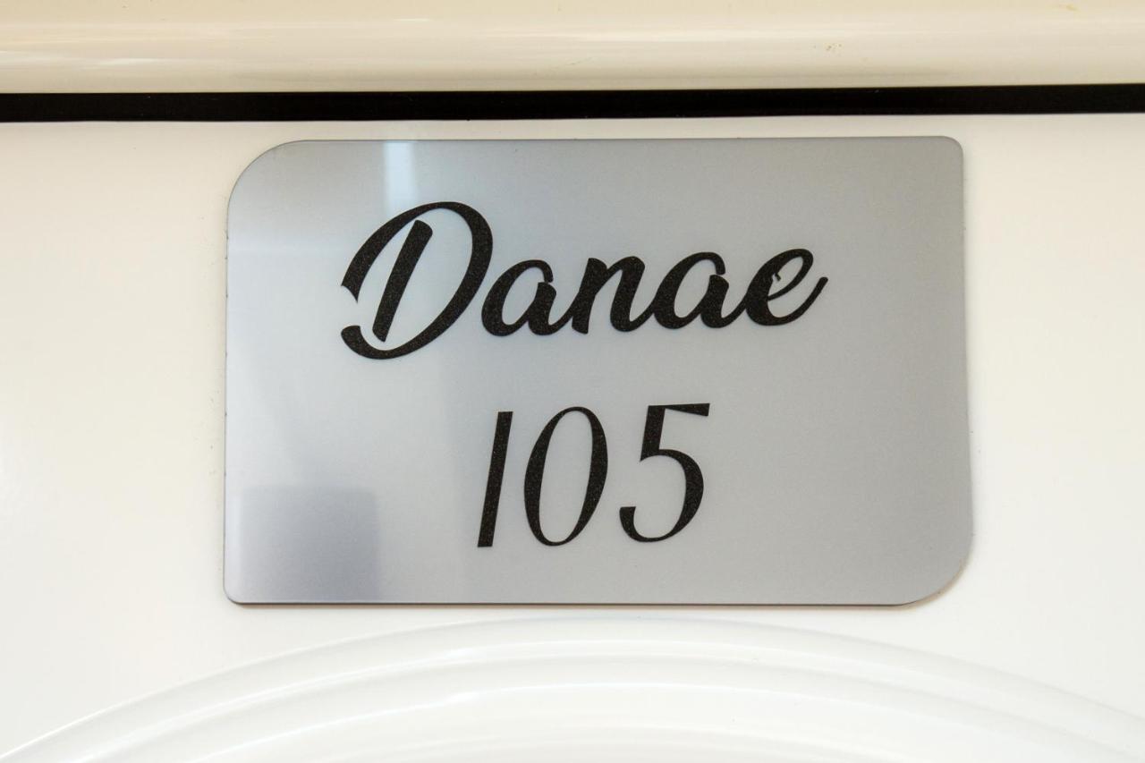 Deluxe King Studio