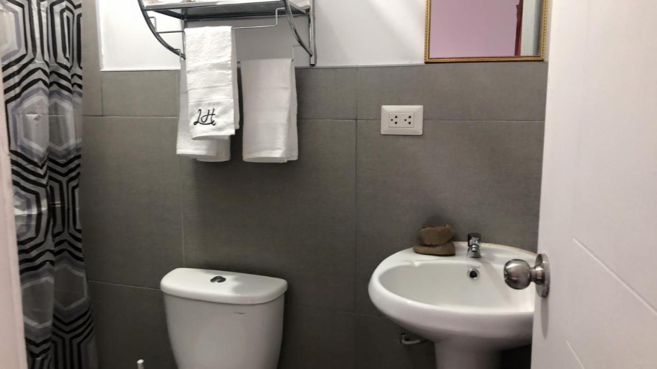Driepersoonskamer met Eigen Badkamer