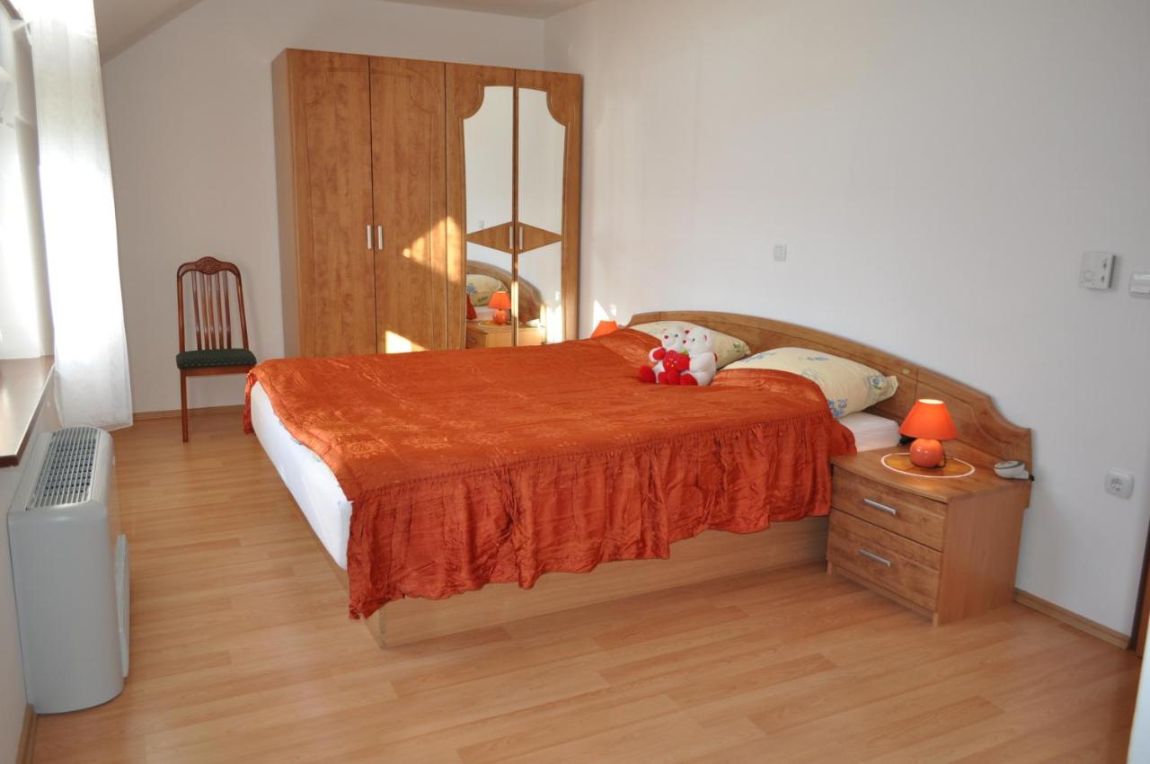 Appartamento con 2 Camere da Letto