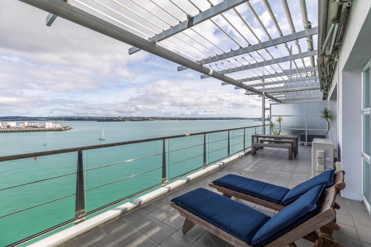 B&B Auckland - QV Waterfront Apt with AC Wifi and Parking (941) - Bed and Breakfast Auckland