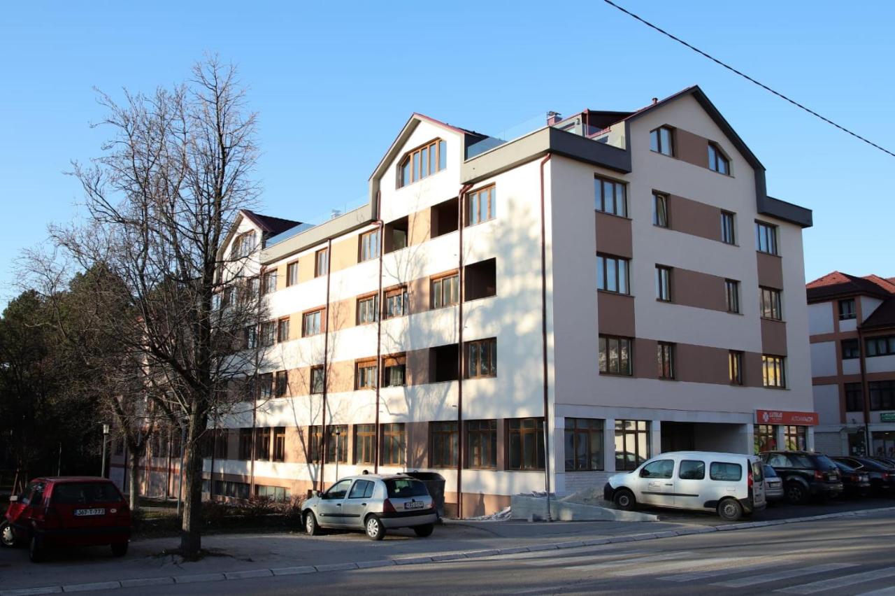 Apartman "Park" - Bed and Breakfast