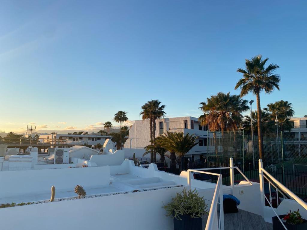 Luxury Two Bed Seaviews - Ferienwohnung Puerto del Carmen