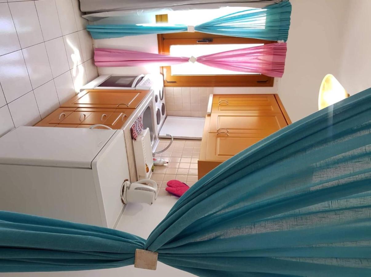 Studio (2 Erwachsene + 1 Kind)