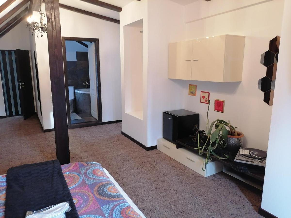 Deluxe Zimmer mit Kingsize-Bett