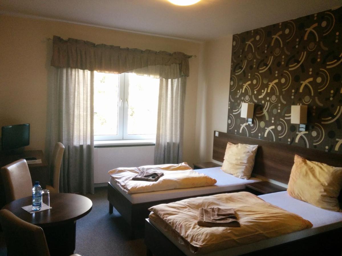 Camera Doppia con Letti Singoli