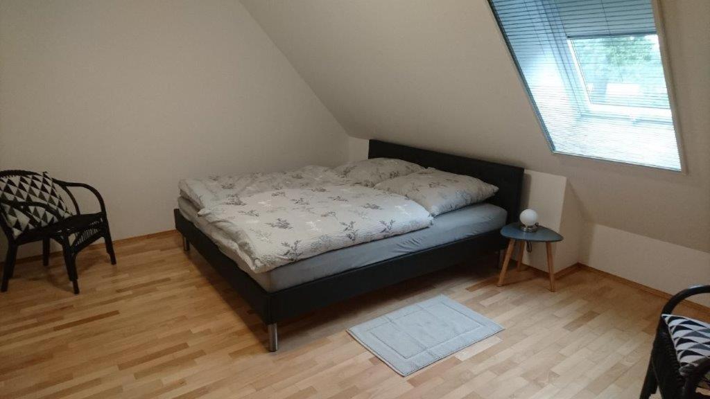 Apartment mit Balkon