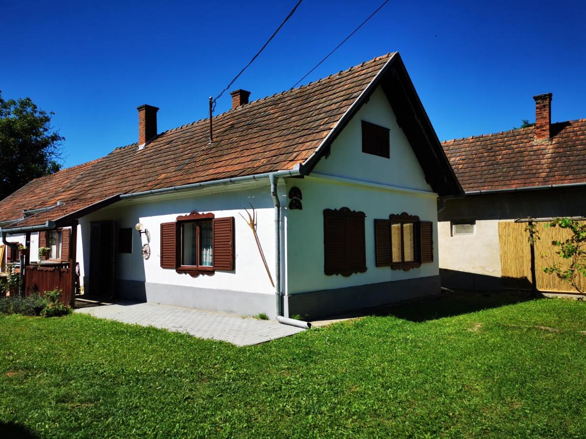 Őrség Kincse Kis Apartman - 4 főre - B&B Hegyhátszentjakab