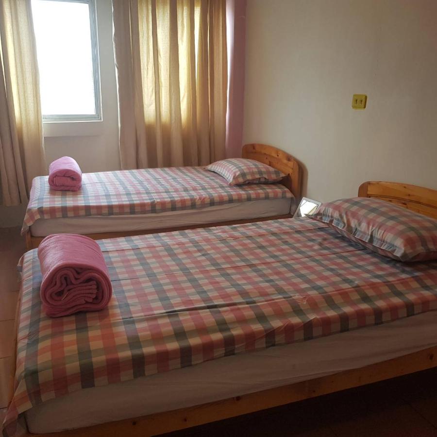 Standaard Tweepersoonskamer met Gedeelde Badkamer