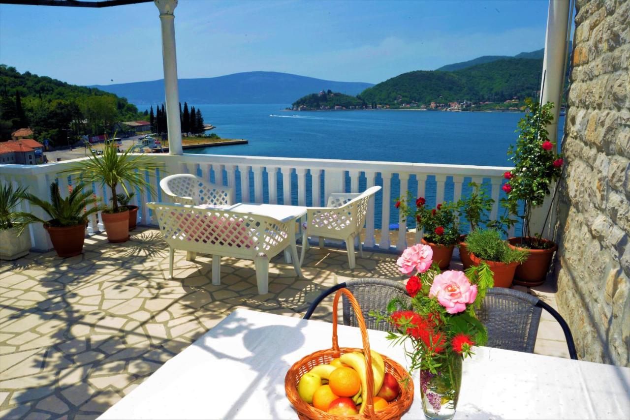 B&B Tivat - Apartments Okuka - Bed and Breakfast Tivat